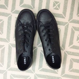 Converse 10 All Black Leather NWOT